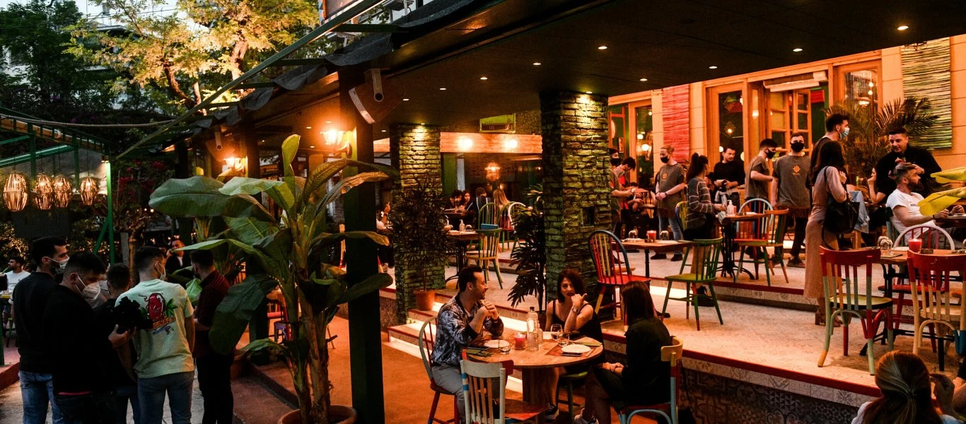 Κυβέρνηση: Απαγόρευση κυκλοφορίας από τη 01:30 το Σάββατο 12/6 και κατάργηση από την 1η Ιουλίου (βίντεο)